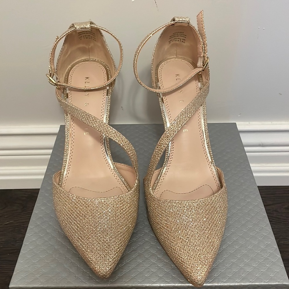 Kelly & Katie champagne gold pump